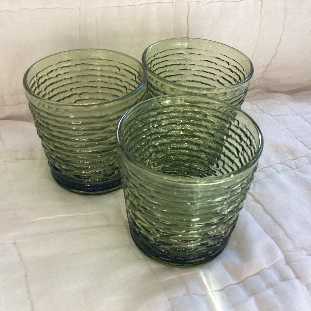 SET OF THREE VINTAGE ANCHOR HOCKING SORENO GREEN RIPPLE SHORT TUMBLER GLASSES
